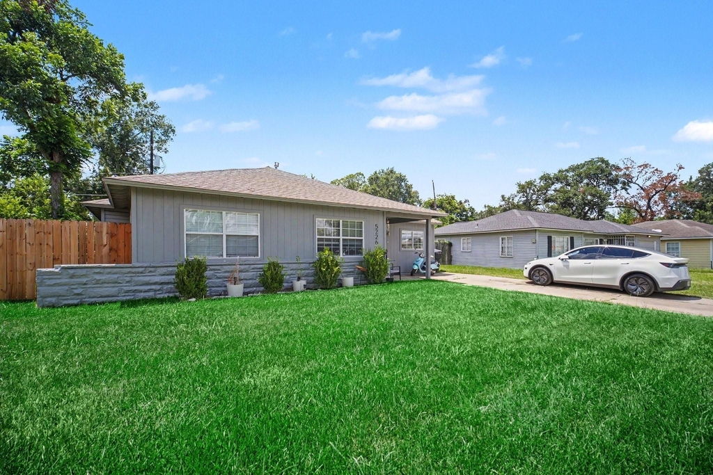 5226 Pomander Road - Photo 32