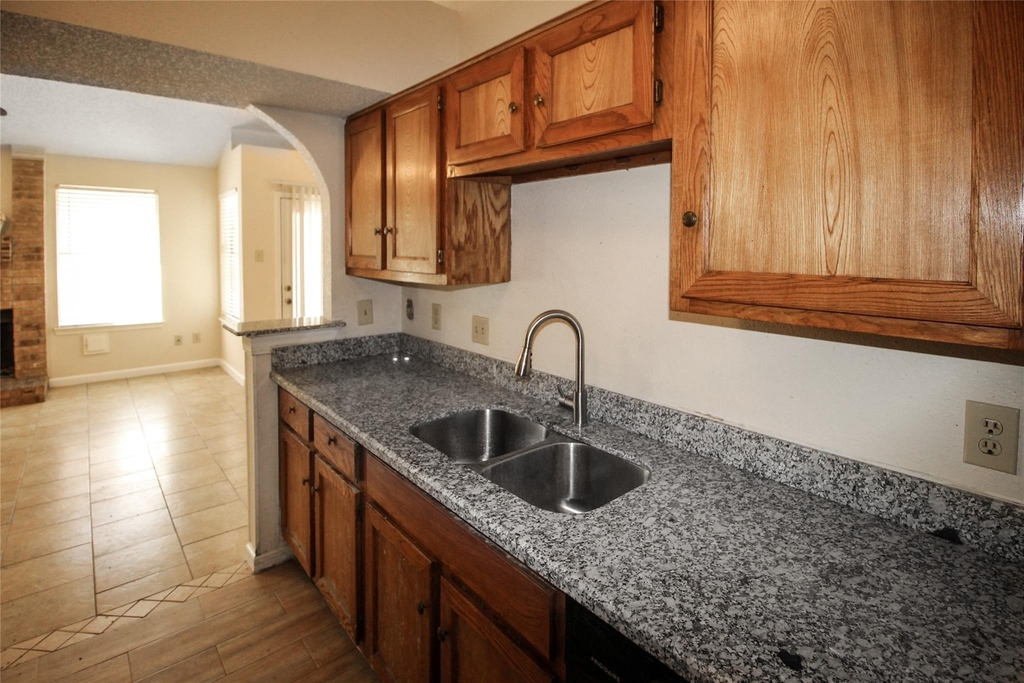 11614 Gullwood - Photo 8