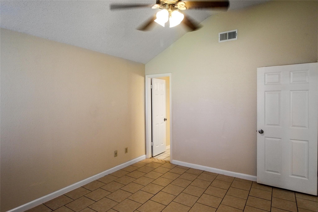 11614 Gullwood - Photo 12