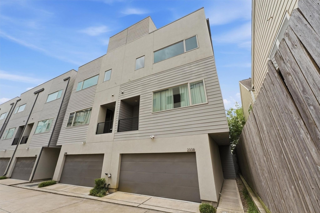 2338 Commerce Street - Photo 30