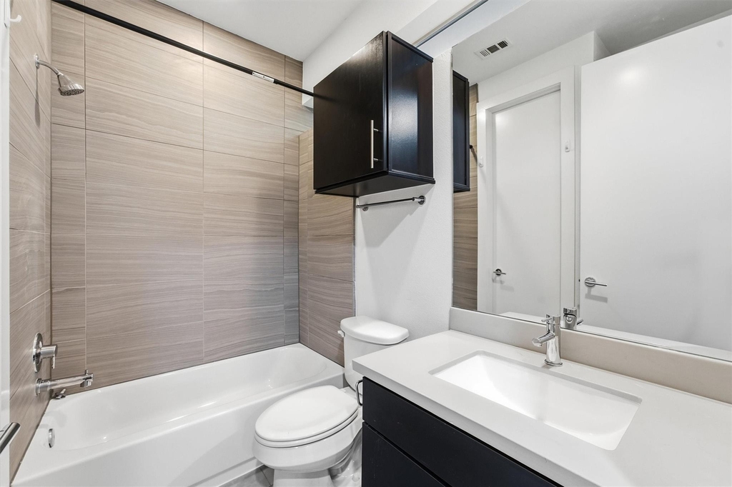 2338 Commerce Street - Photo 8