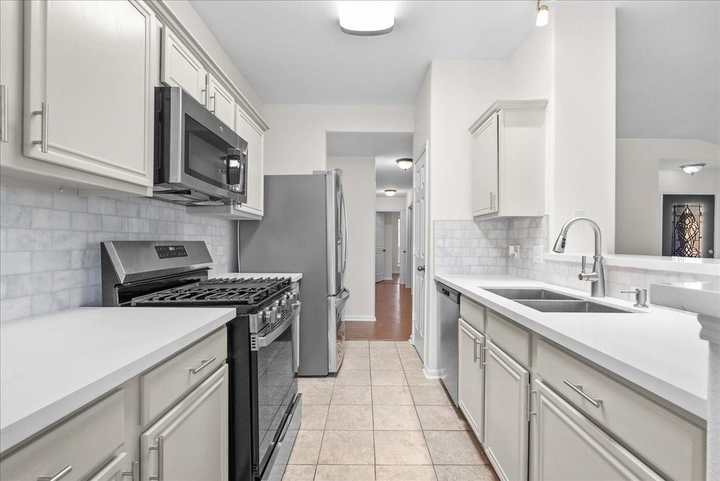 202 Pebble Walk Lane - Photo 14
