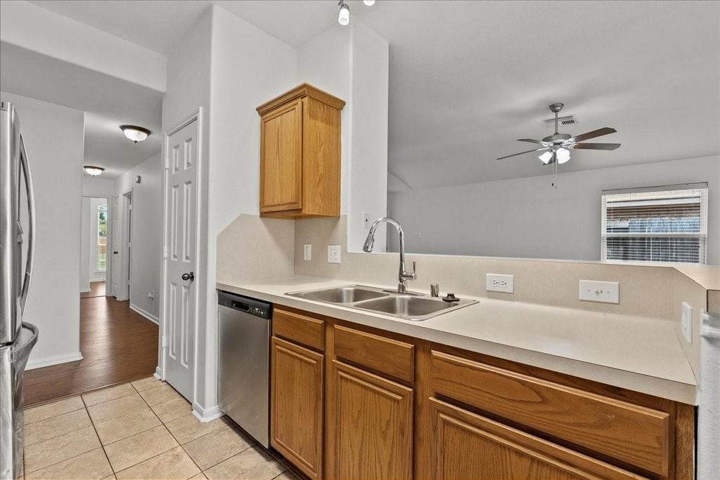 202 Pebble Walk Lane - Photo 10