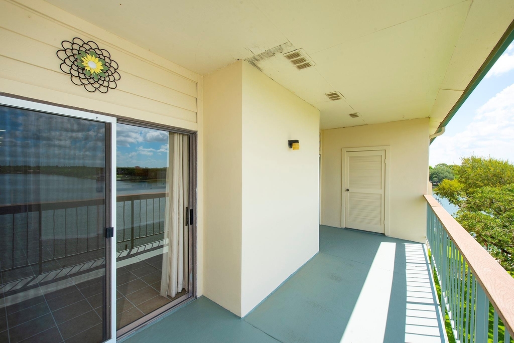 18809 Egret Bay Boulevard - Photo 1