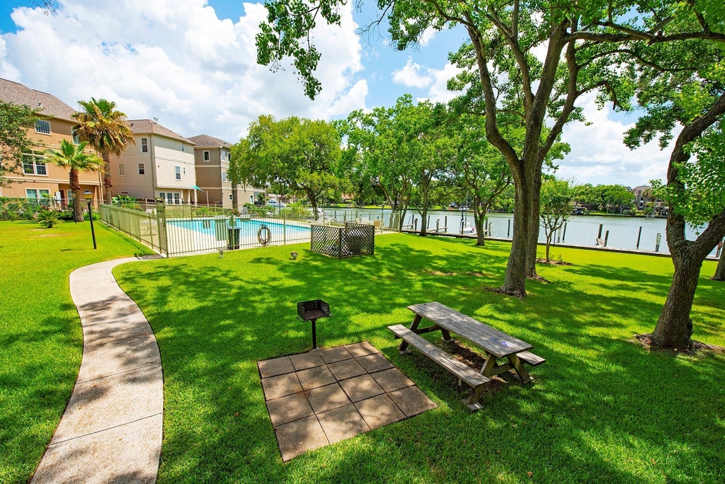 18809 Egret Bay Boulevard - Photo 8