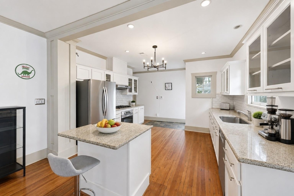 1114 Merrill Street - Photo 4