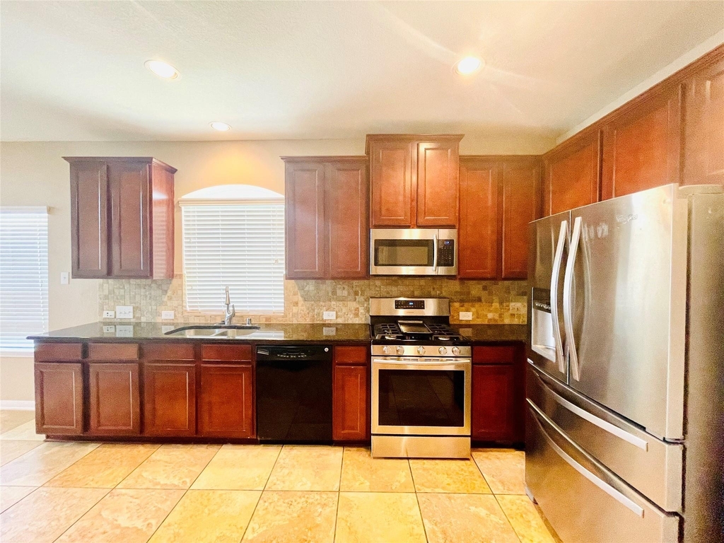 6326 Bennington Springs Drive - Photo 9