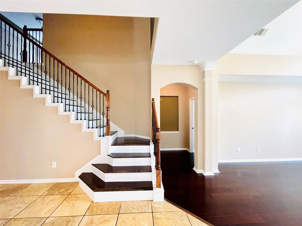 6326 Bennington Springs Drive - Photo 7
