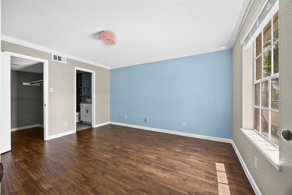 10673 Braes Bend Drive - Photo 11