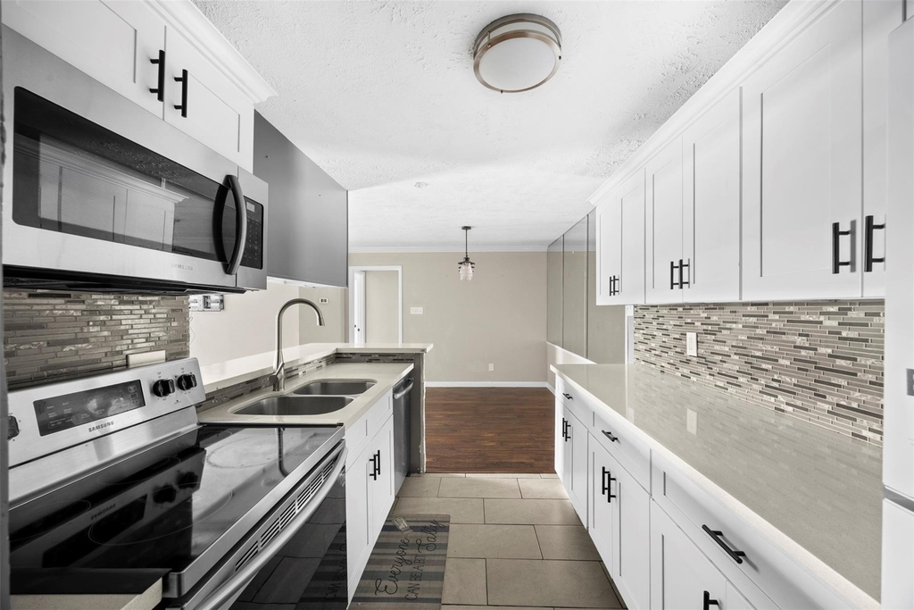 10673 Braes Bend Drive - Photo 16