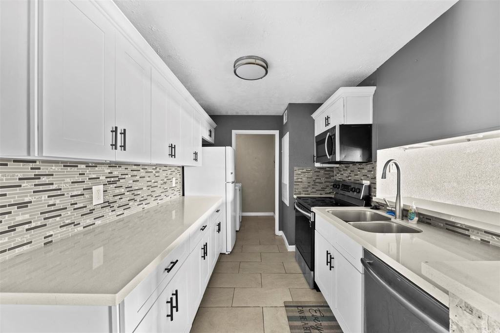 10673 Braes Bend Drive - Photo 4