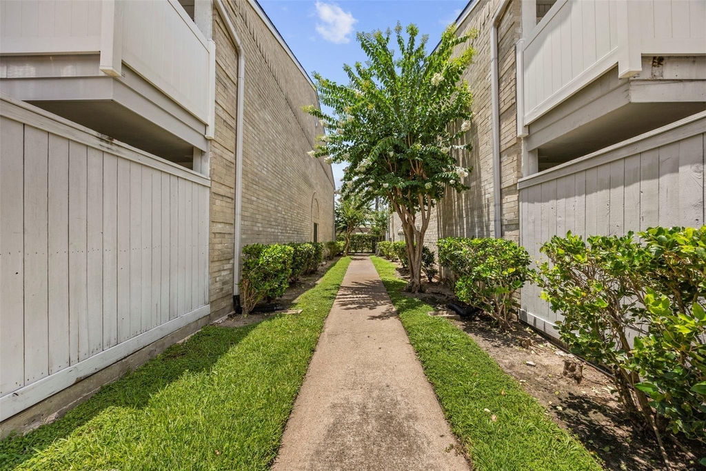 10673 Braes Bend Drive - Photo 25