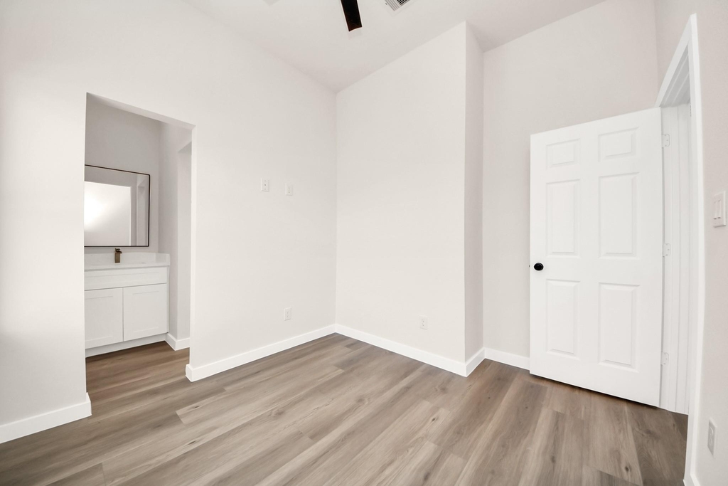 8025 Peachtree Street - Photo 25
