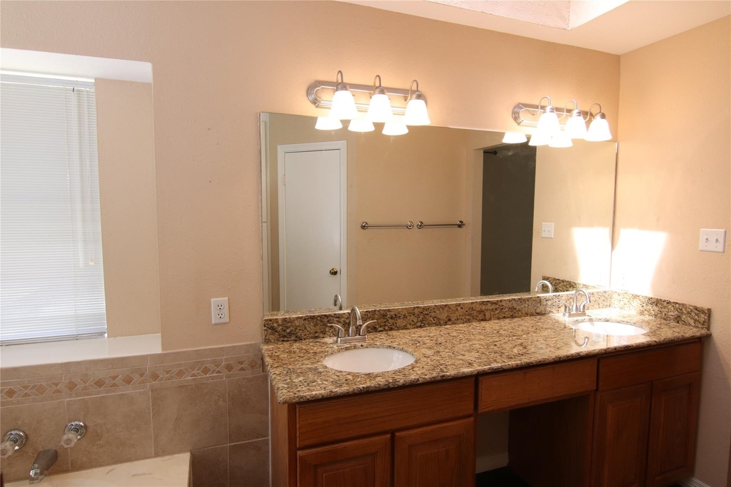 14423 Sandalfoot Street - Photo 11