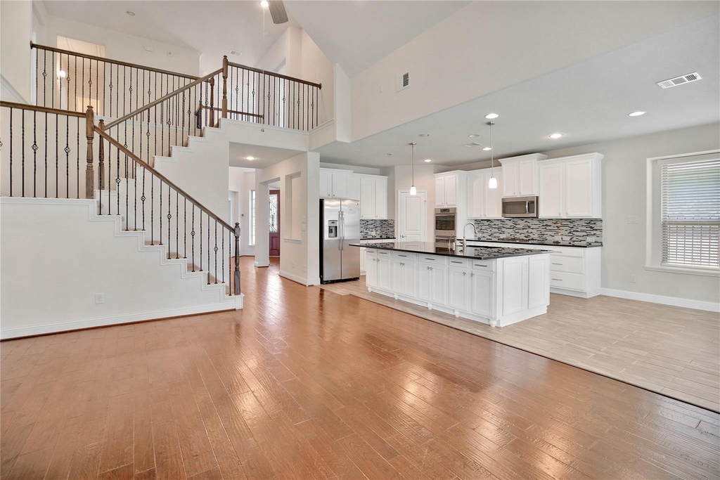 18 Garden Path Place - Photo 8