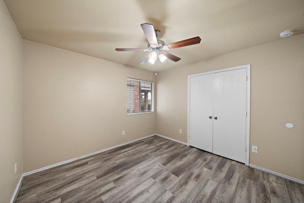 20306 Silent Vale Lane - Photo 5