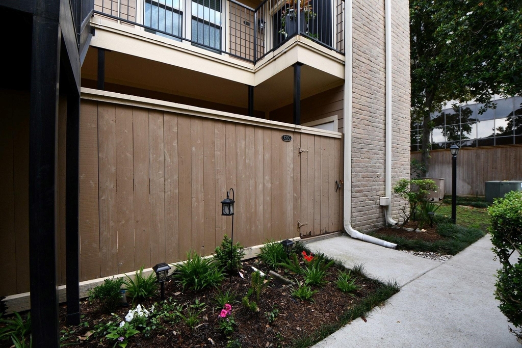 720 Bering Drive - Photo 1