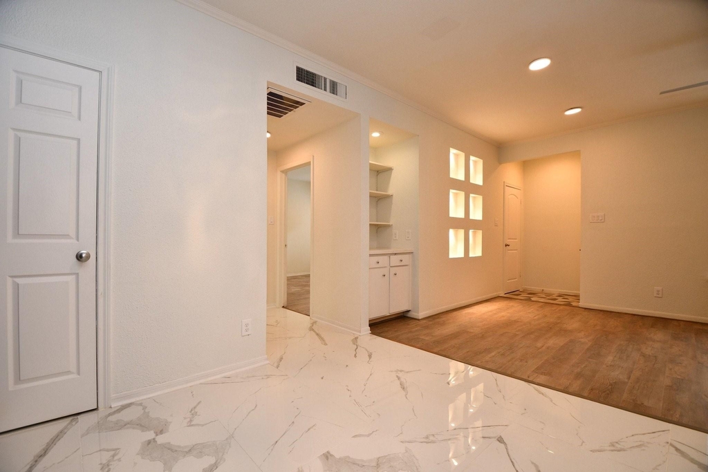 720 Bering Drive - Photo 14