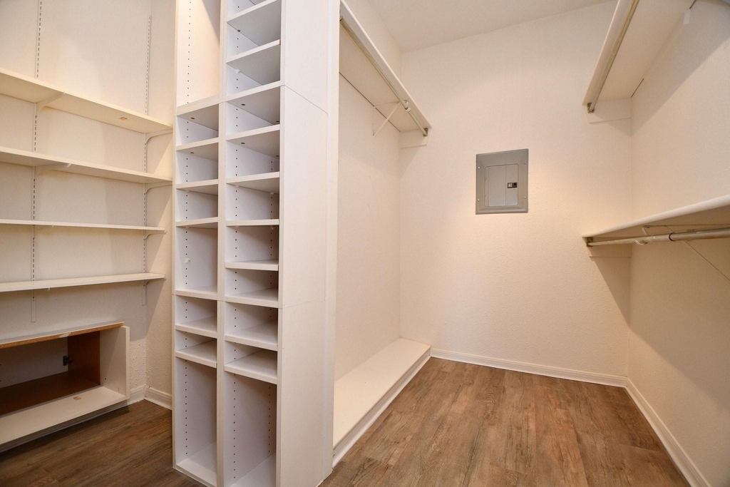720 Bering Drive - Photo 17