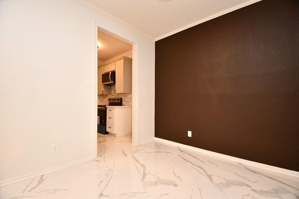 720 Bering Drive - Photo 8