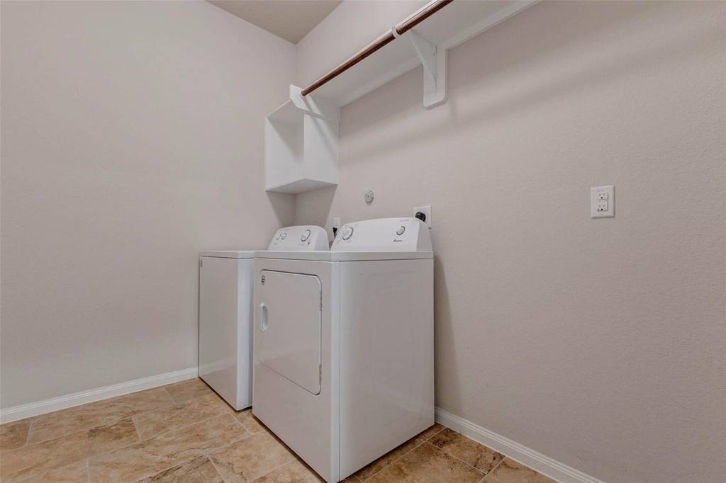 3811 Springcrest - Photo 17