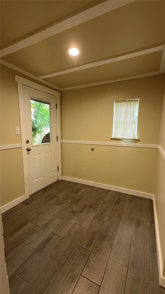 3821 Moore Street - Photo 3