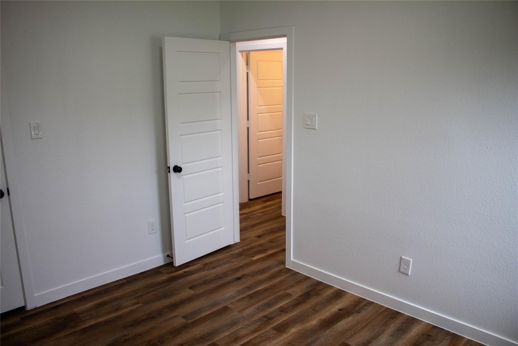 106 Runnels Street - Photo 10