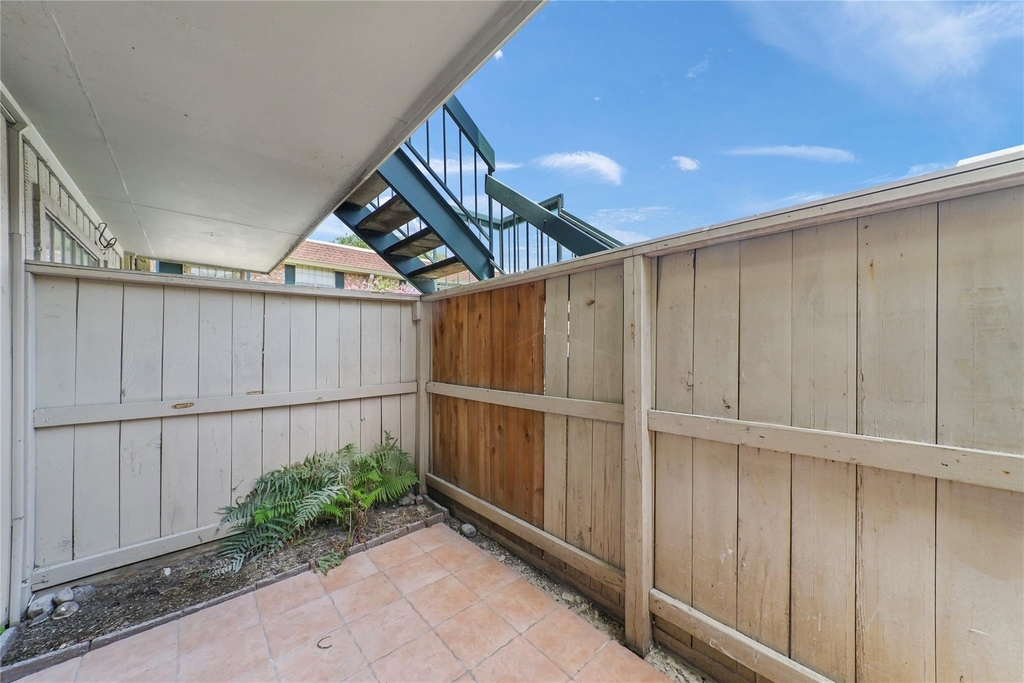 845 Augusta Drive - Photo 15