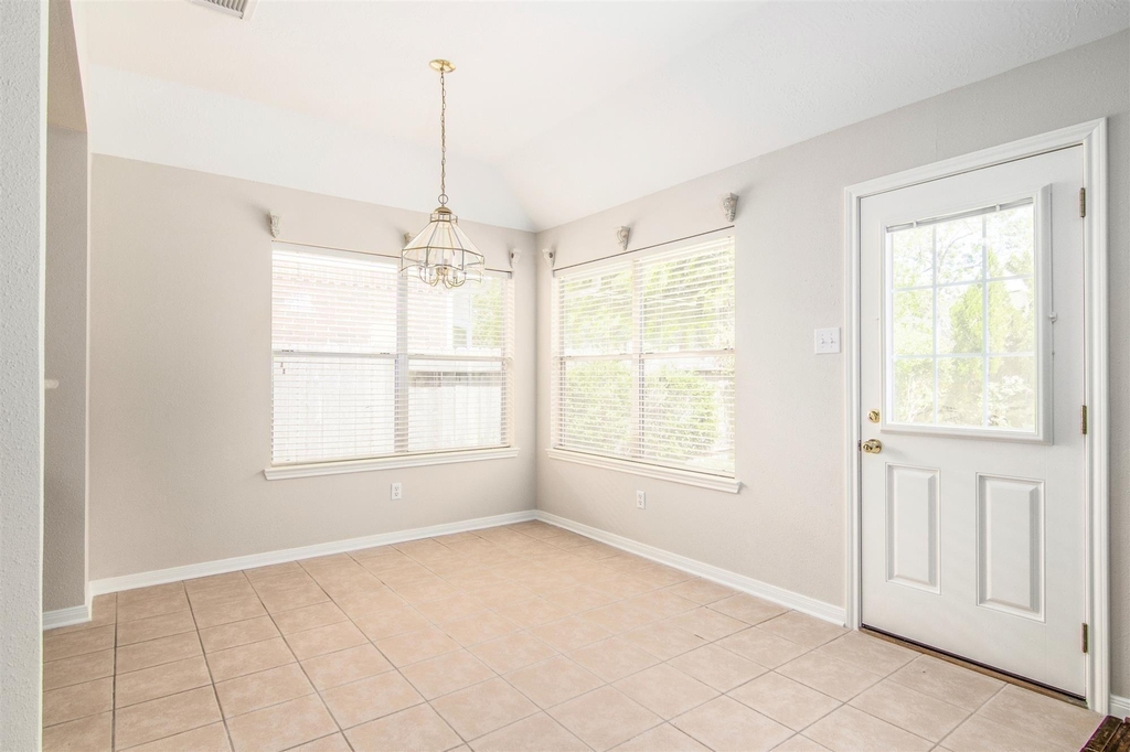 5231 Summerside Drive - Photo 13