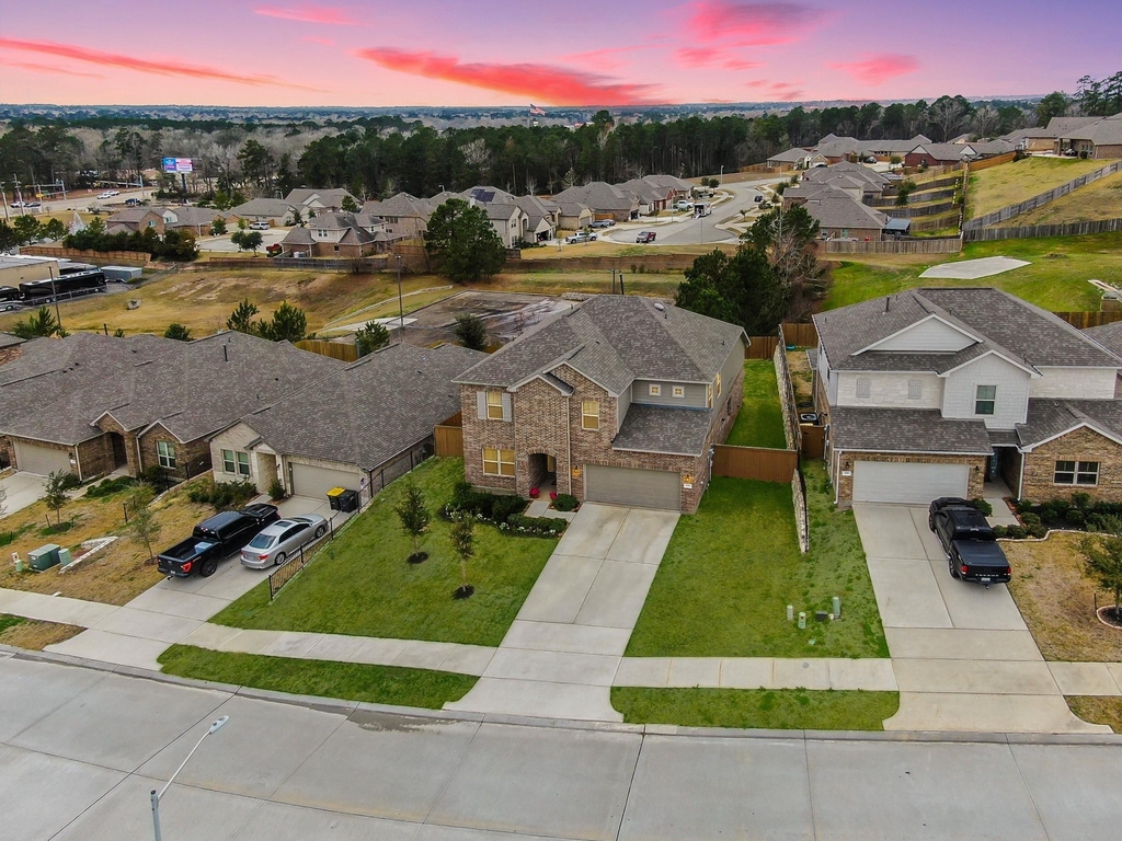 679 Red Elm Lane - Photo 42