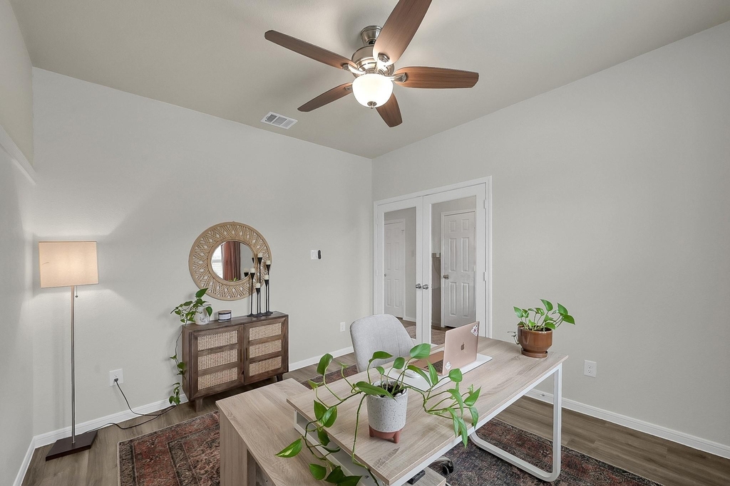 679 Red Elm Lane - Photo 6