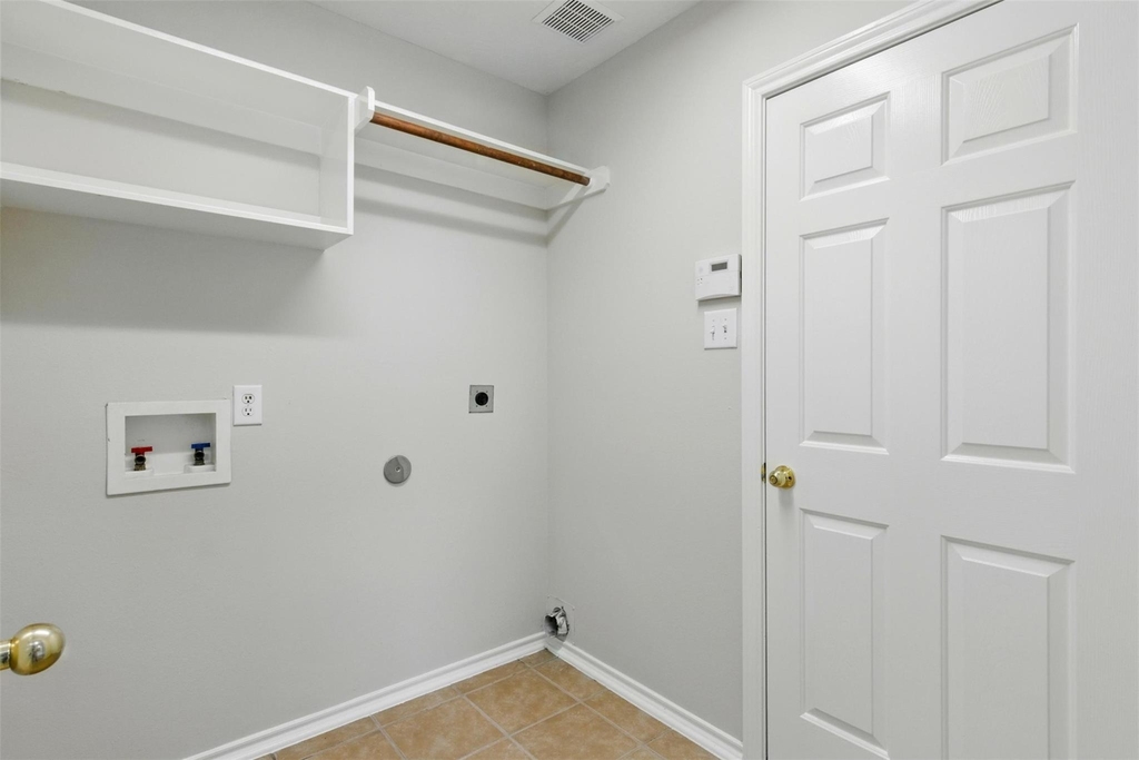 4827 Claymill Court - Photo 13