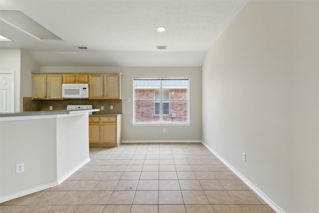 4827 Claymill Court - Photo 11