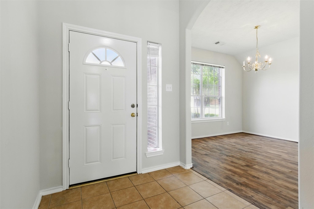 4827 Claymill Court - Photo 5