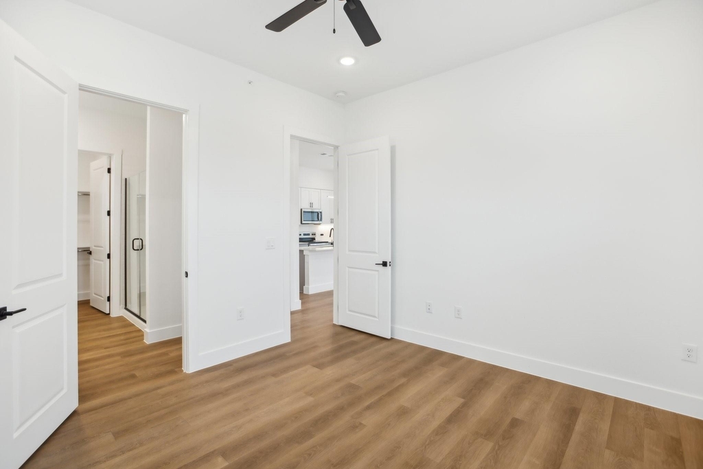 1601-300 Mustang Drive - Photo 17