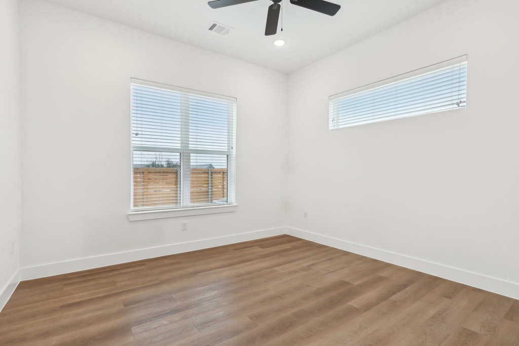 1601-300 Mustang Drive - Photo 14