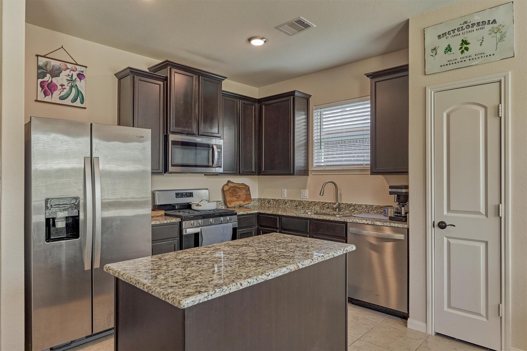 8884 Oval Glass Street - Photo 10