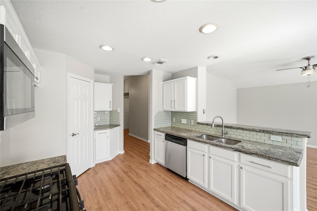 14631 Hazy Ridge Lane - Photo 18
