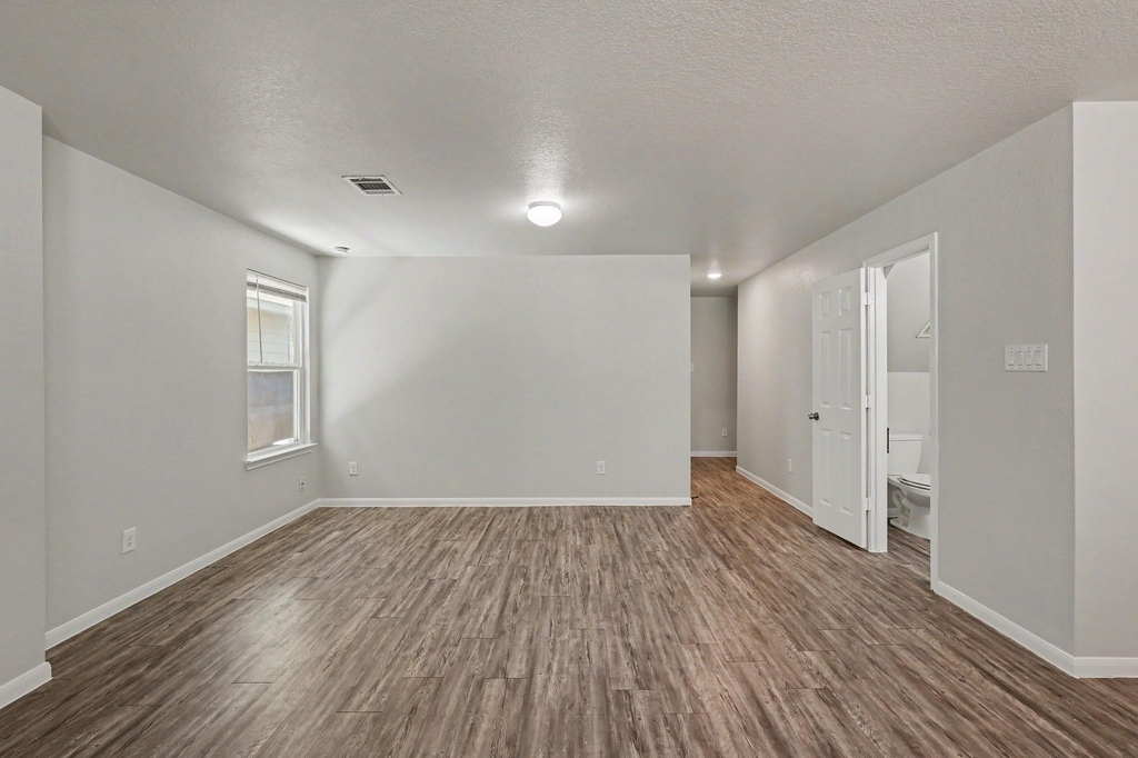 16701 E Hammon - Photo 10