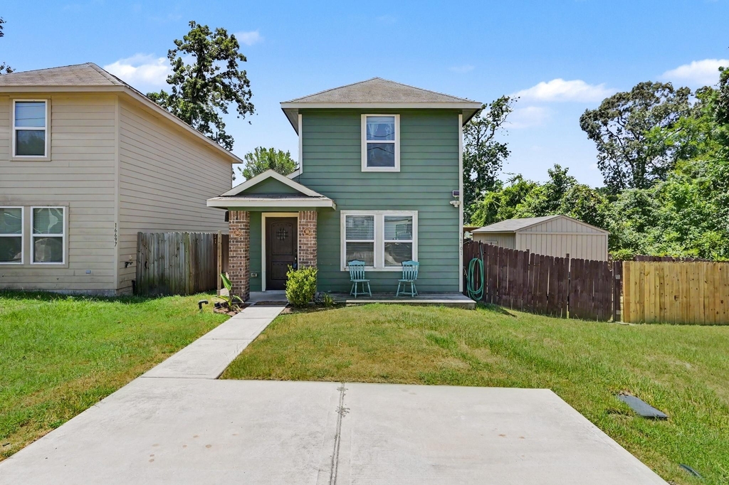 16701 E Hammon - Photo 0