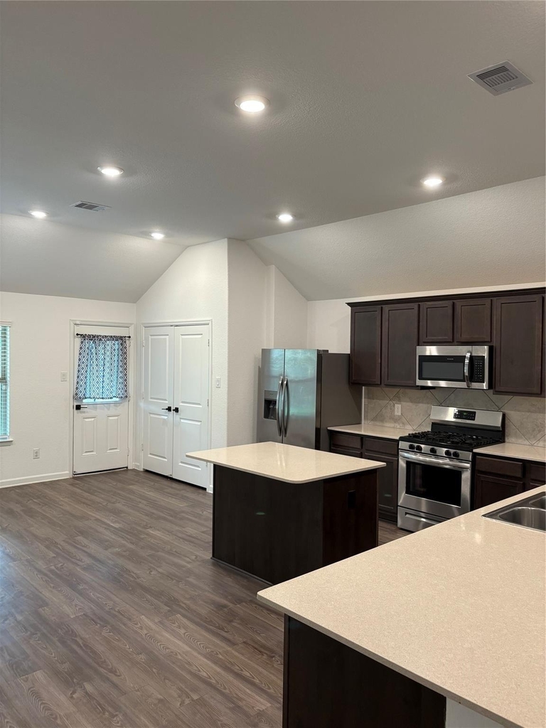 16154 Dockside Street - Photo 5