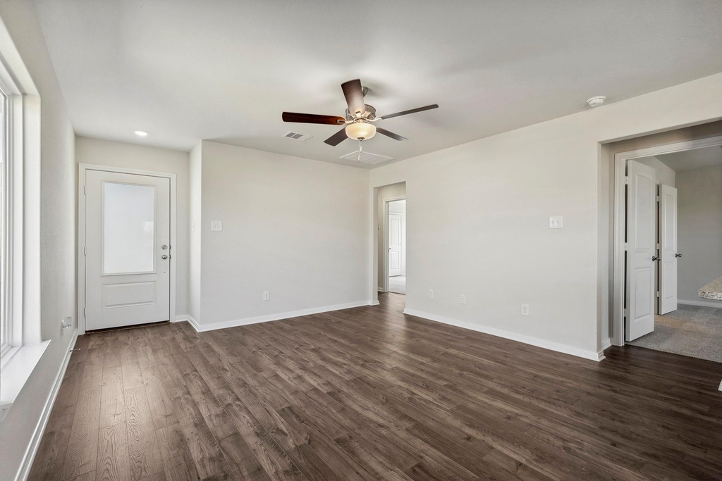 10402 Red Cardinal Drive - Photo 3