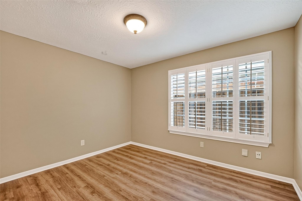 1502 Beechurst Court - Photo 15