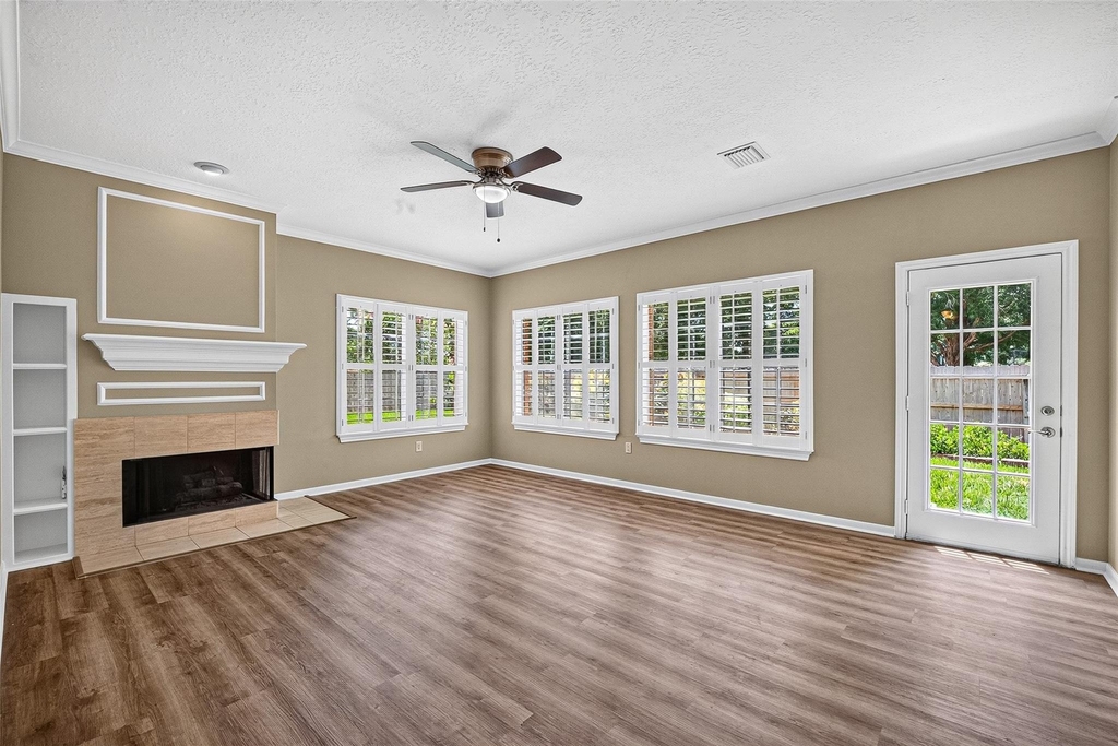 1502 Beechurst Court - Photo 8