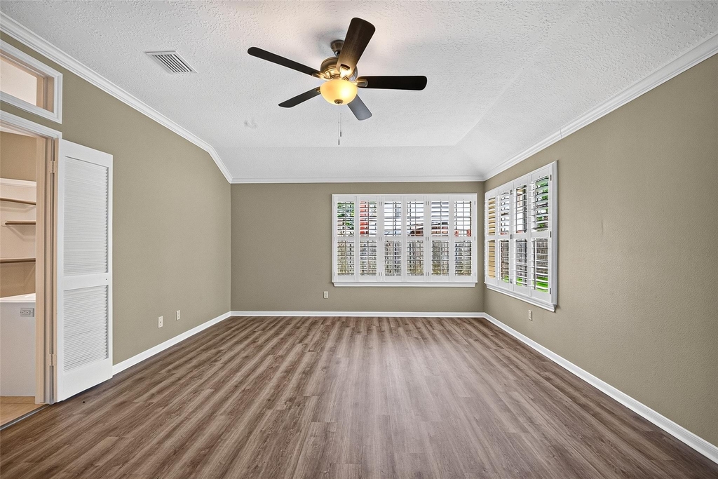 1502 Beechurst Court - Photo 17