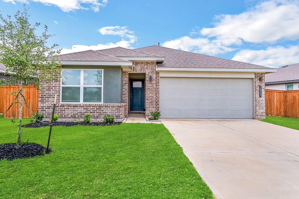10647 Cascade Creek Drive - Photo 0