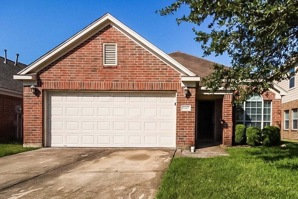 18407 Knob Hill Lake Lane - Photo 0