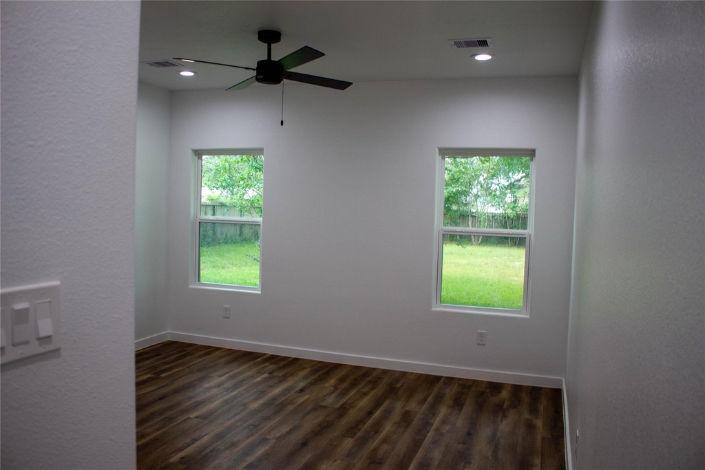 106 Runnels Street - Photo 15