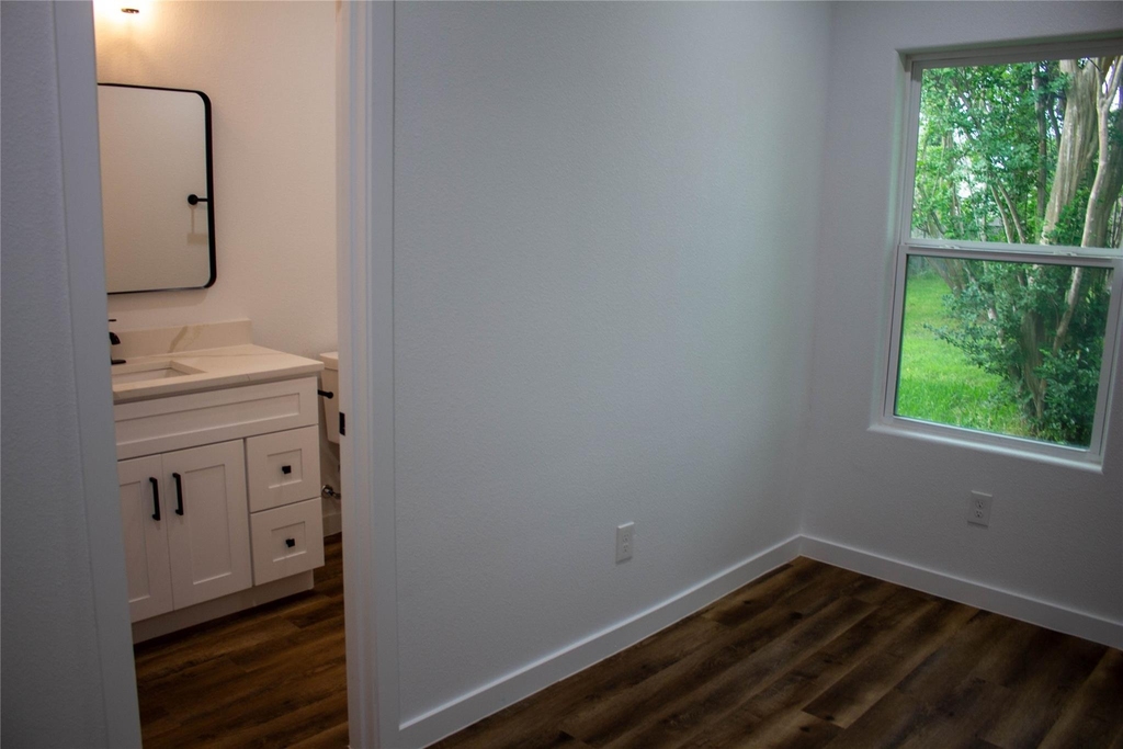 106 Runnels Street - Photo 18