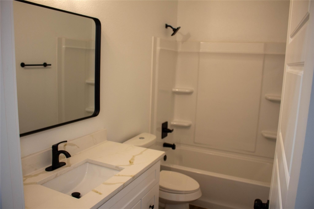 106 Runnels Street - Photo 12